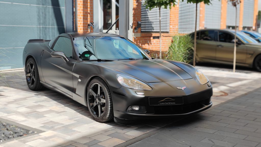 Chevrolet Corvette C6: Satin Schwarz für einen exklusiven Look 24 Corvette