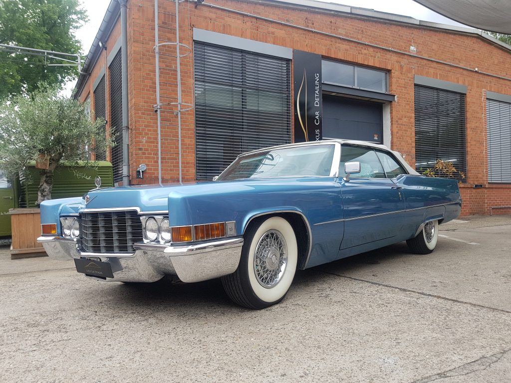 Zeitlose Eleganz: Cadillac De Ville 1979 mit Lackkorrektur und Keramikversiegelung 21 3