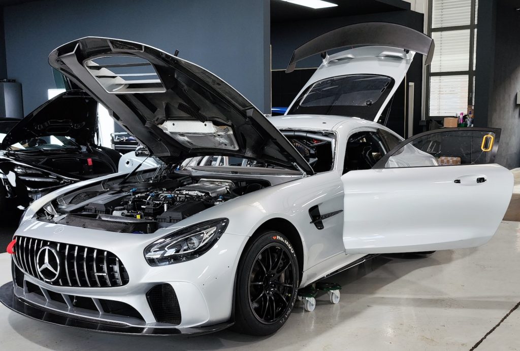 Mercedes-AMG GT4_unfoliert