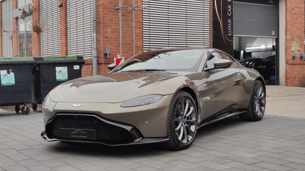 Luxuspflege für den Aston Martin Vantage: Frontfolierung und Keramikversiegelung 12 IMG 20201121 0934299