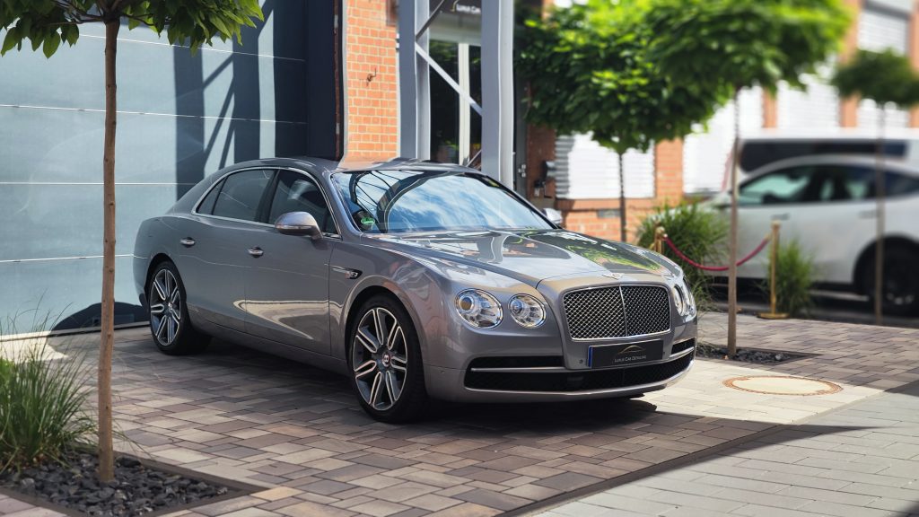 Exklusive Pflege für den Bentley Flying Spur: Lackkorrektur, Keramikversiegelung und Innenreinigung 19 1716170697011