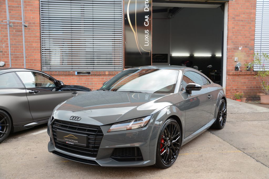 Perfekte Brillanz: Audi TTS mit Lackkorrektur und Keramikversiegelung für Lack und Felgen 4 DSC 0569